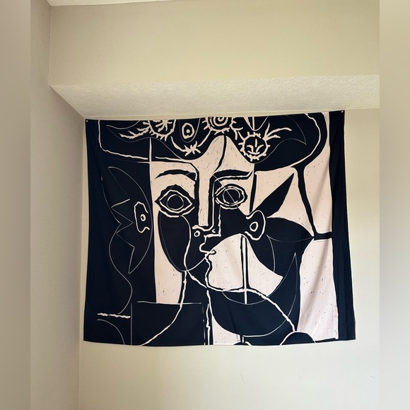 Picasso Tapestry - Picture 3 of 4